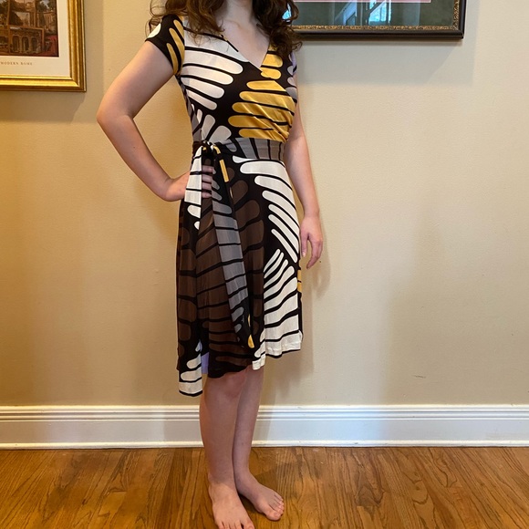 ISSA London Signed 💯 Silk Wrap Feather Dress - US 4 - Picture 10 of 12